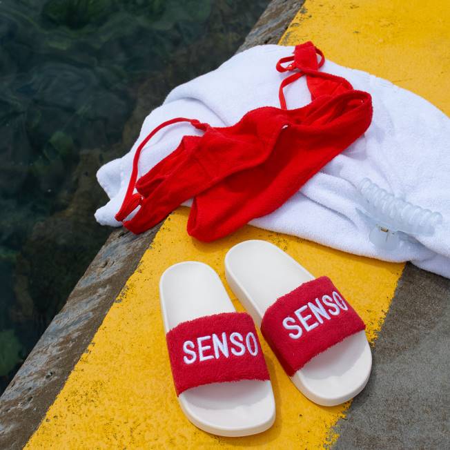 proljeće/ljeto 21 elly i ruž za usne Senso 2R4P452